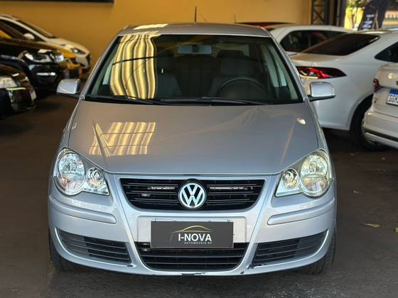 VOLKSWAGEN POLO SEDAN 1.6 MI 8V FLEX 4P MANUAL
